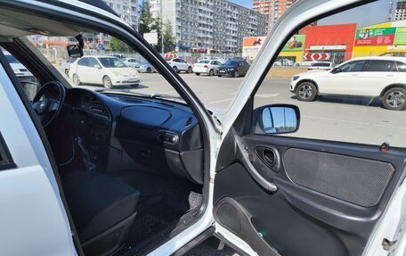 Chevrolet Niva I рестайлинг, 2016 год, 780 000 рублей, 16 фотография