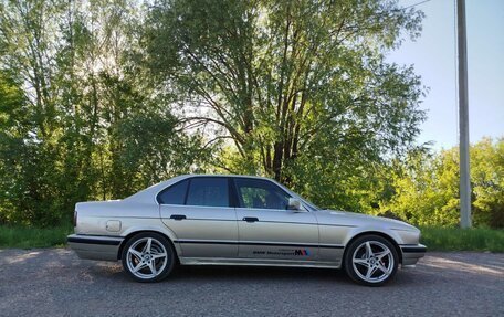 BMW 5 серия, 1989 год, 400 000 рублей, 2 фотография