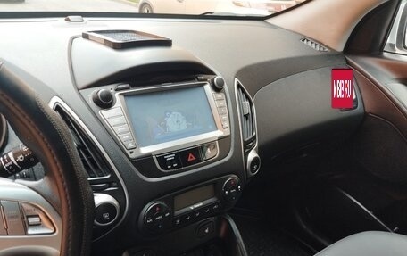 Hyundai ix35 I рестайлинг, 2011 год, 1 270 000 рублей, 13 фотография