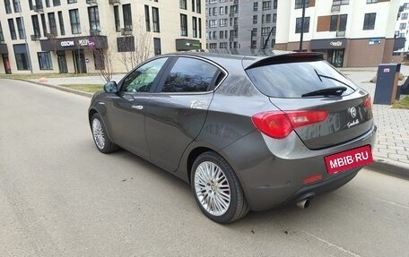 Alfa Romeo Giulietta, 2013 год, 1 100 000 рублей, 3 фотография