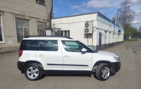 Skoda Yeti I рестайлинг, 2013 год, 996 000 рублей, 3 фотография