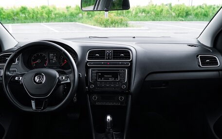 Volkswagen Polo VI (EU Market), 2017 год, 1 190 000 рублей, 34 фотография