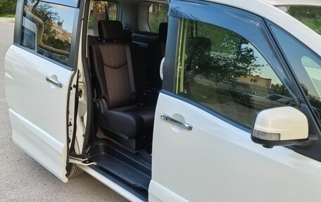 Nissan Serena IV, 2015 год, 1 800 000 рублей, 21 фотография