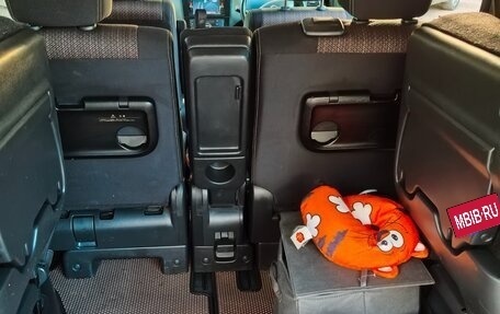 Nissan Serena IV, 2015 год, 1 800 000 рублей, 28 фотография