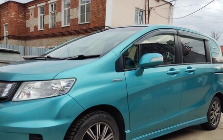Honda Freed I, 2012 год, 1 239 000 рублей, 2 фотография