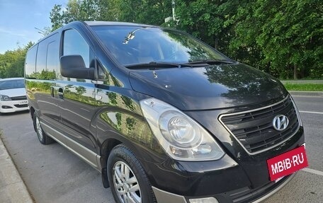 Hyundai Grand Starex Grand Starex I рестайлинг 2, 2016 год, 2 185 000 рублей, 4 фотография