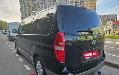 Hyundai Grand Starex Grand Starex I рестайлинг 2, 2016 год, 2 185 000 рублей, 6 фотография