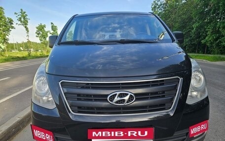 Hyundai Grand Starex Grand Starex I рестайлинг 2, 2016 год, 2 185 000 рублей, 9 фотография