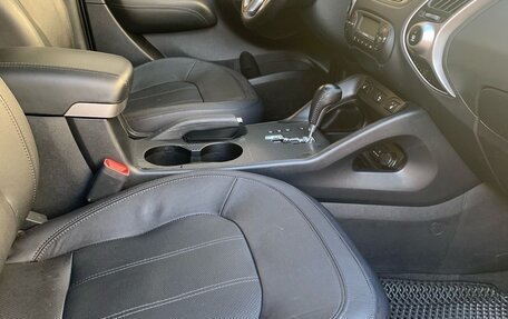 Hyundai ix35 I рестайлинг, 2011 год, 1 200 000 рублей, 14 фотография