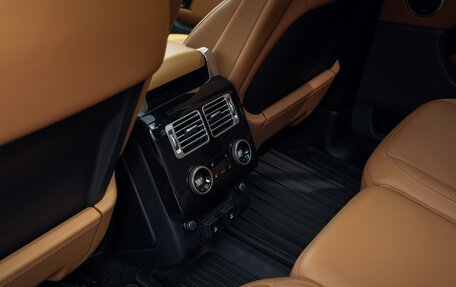 Land Rover Range Rover IV рестайлинг, 2019 год, 8 000 000 рублей, 27 фотография