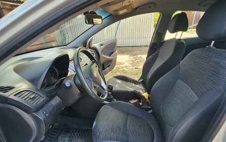 Hyundai Solaris II рестайлинг, 2014 год, 1 070 000 рублей, 8 фотография