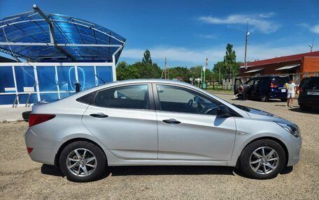 Hyundai Solaris II рестайлинг, 2014 год, 1 070 000 рублей, 14 фотография