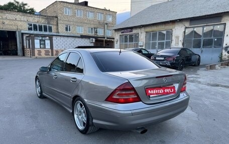 Mercedes-Benz C-Класс, 2005 год, 1 350 000 рублей, 4 фотография