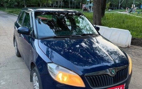 Skoda Fabia II, 2012 год, 420 000 рублей, 2 фотография