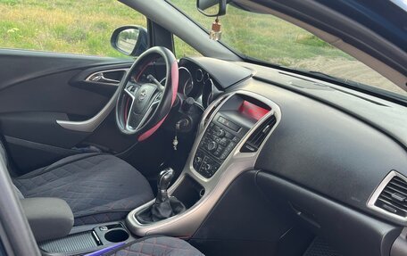 Opel Astra J, 2011 год, 880 000 рублей, 6 фотография