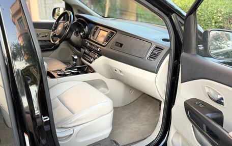KIA Carnival III, 2020 год, 2 800 000 рублей, 6 фотография