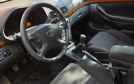 Toyota Avensis III рестайлинг, 2008 год, 700 000 рублей, 5 фотография