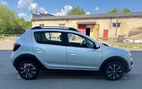Renault Sandero II рестайлинг, 2015 год, 1 100 000 рублей, 4 фотография