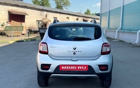 Renault Sandero II рестайлинг, 2015 год, 1 100 000 рублей, 3 фотография
