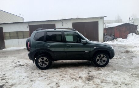 Chevrolet Niva I рестайлинг, 2018 год, 777 000 рублей, 8 фотография