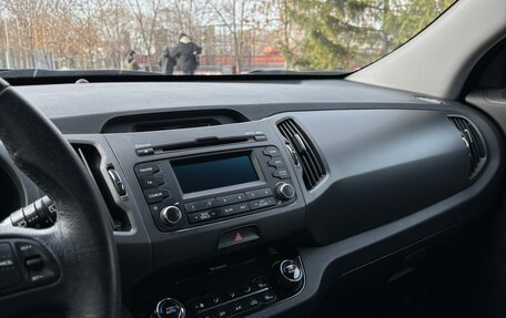 KIA Sportage III, 2011 год, 1 350 000 рублей, 24 фотография