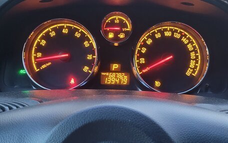 Opel Antara I, 2013 год, 1 090 000 рублей, 10 фотография
