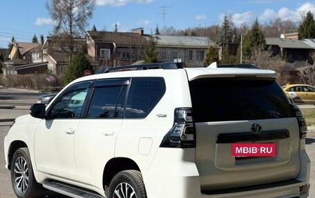 Toyota Land Cruiser Prado 150 рестайлинг 2, 2021 год, 8 800 000 рублей, 2 фотография