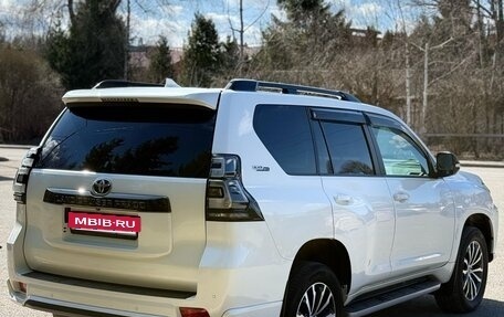 Toyota Land Cruiser Prado 150 рестайлинг 2, 2021 год, 8 800 000 рублей, 4 фотография