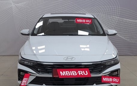 Hyundai Elantra, 2023 год, 2 183 000 рублей, 2 фотография