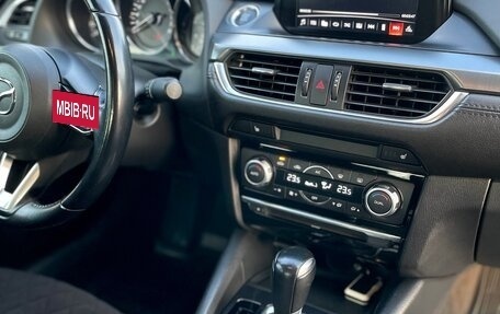 Mazda 6, 2017 год, 2 200 000 рублей, 25 фотография