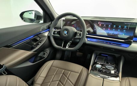 BMW 5 серия, 2024 год, 8 990 000 рублей, 10 фотография