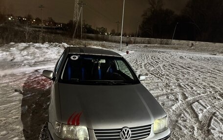 Volkswagen Polo III рестайлинг, 2001 год, 315 000 рублей, 2 фотография