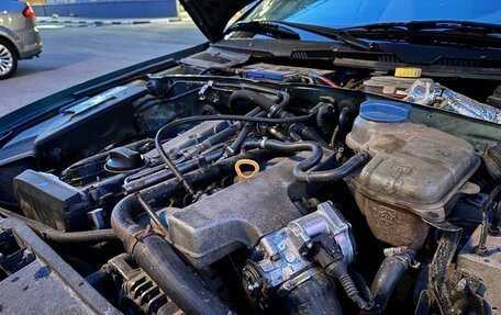 Audi A4, 1999 год, 320 000 рублей, 10 фотография