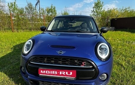 MINI Hatch, 2020 год, 2 730 000 рублей, 2 фотография