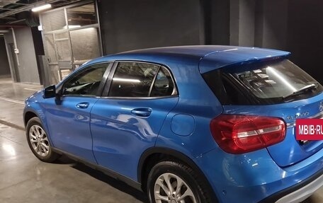 Mercedes-Benz GLA, 2015 год, 1 750 000 рублей, 2 фотография