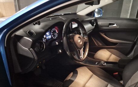 Mercedes-Benz GLA, 2015 год, 1 750 000 рублей, 13 фотография