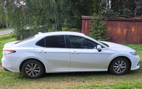 Toyota Camry, 2018 год, 2 550 000 рублей, 9 фотография