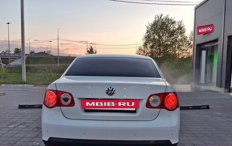 Volkswagen Jetta VI, 2009 год, 600 000 рублей, 4 фотография