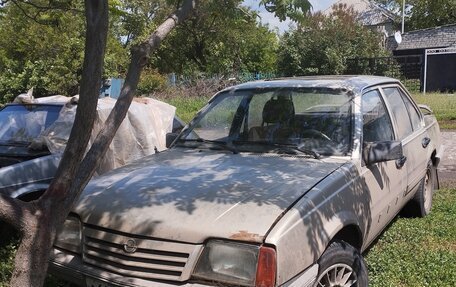 Opel Ascona C, 1986 год, 70 000 рублей, 2 фотография