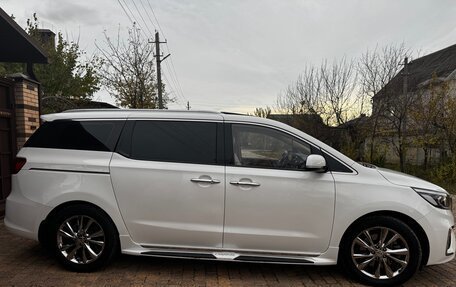 KIA Carnival III, 2019 год, 3 340 000 рублей, 7 фотография