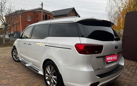 KIA Carnival III, 2019 год, 3 340 000 рублей, 5 фотография