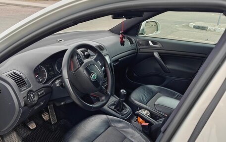 Skoda Octavia, 2012 год, 990 000 рублей, 13 фотография