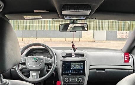 Skoda Octavia, 2012 год, 990 000 рублей, 10 фотография