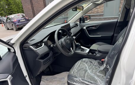 Toyota RAV4, 2024 год, 3 620 000 рублей, 17 фотография