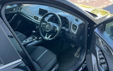 Mazda 3, 2017 год, 1 500 000 рублей, 18 фотография