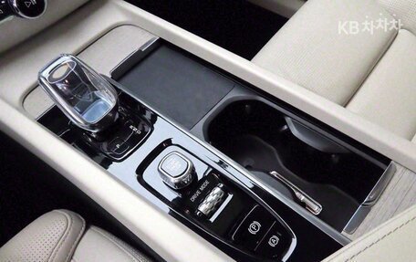 Volvo XC60 II, 2021 год, 3 820 000 рублей, 10 фотография