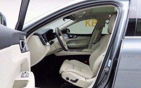 Volvo XC60 II, 2021 год, 3 820 000 рублей, 11 фотография
