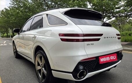 Genesis GV70, 2022 год, 3 490 131 рублей, 7 фотография