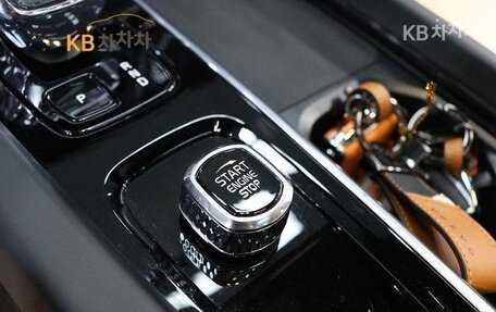 Volvo XC60 II, 2024 год, 5 930 000 рублей, 10 фотография