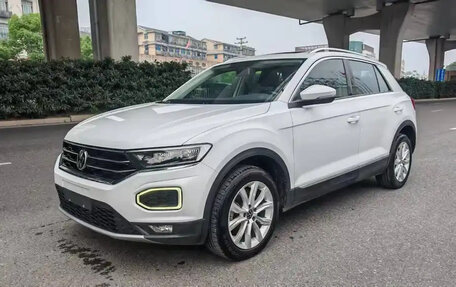 Volkswagen T-Roc I, 2021 год, 1 271 027 рублей, 1 фотография